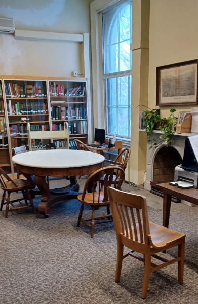 Old fashioned library room